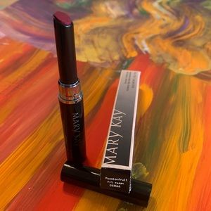 NEW... Mary Kay PASSION FRUIT Lip Nectar